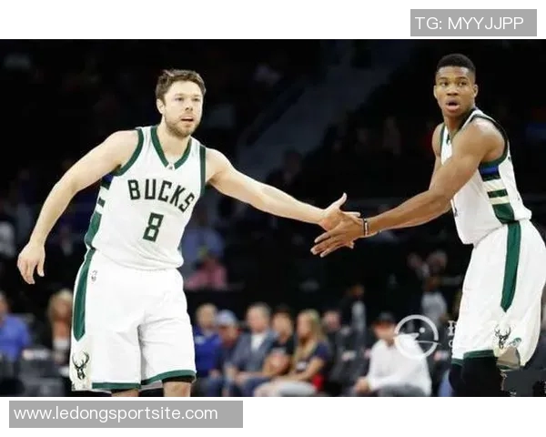 文班和字母哥双双闪耀首周东西部周最佳表现引发热议